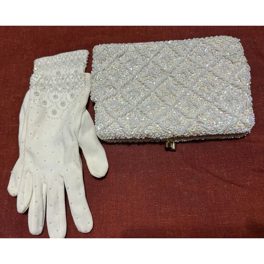 Vintage 50s La Regale Ivory White Beaded Sequin Clutch Bag Purse Gloves Set